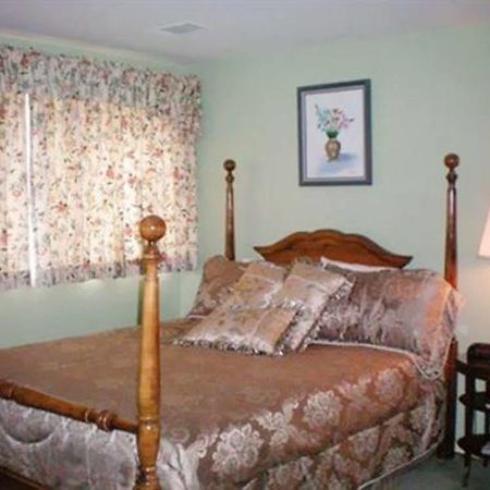 סגינאו Montague Inn מראה חיצוני תמונה